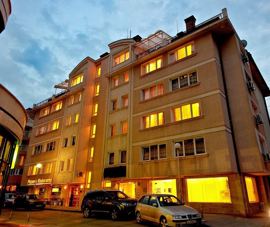 Apartments Carrera Sofia Exterior photo